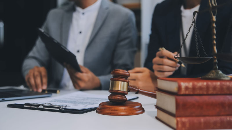 Langkah-Langkah-Menjadi-Advokat-Resmi-di-Indonesia