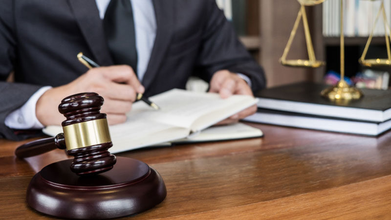 Tantangan-dan-Peluang-Profesi-Advokat-di-Era-Digital