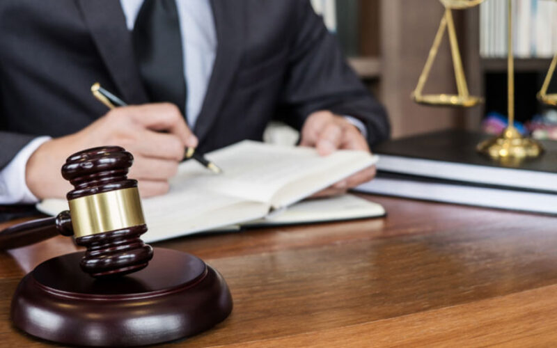 Tantangan-dan-Peluang-Profesi-Advokat-di-Era-Digital